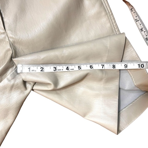 Aritzia Babaton Adrian Vegan Leather Shorts - Picture 13 of 13